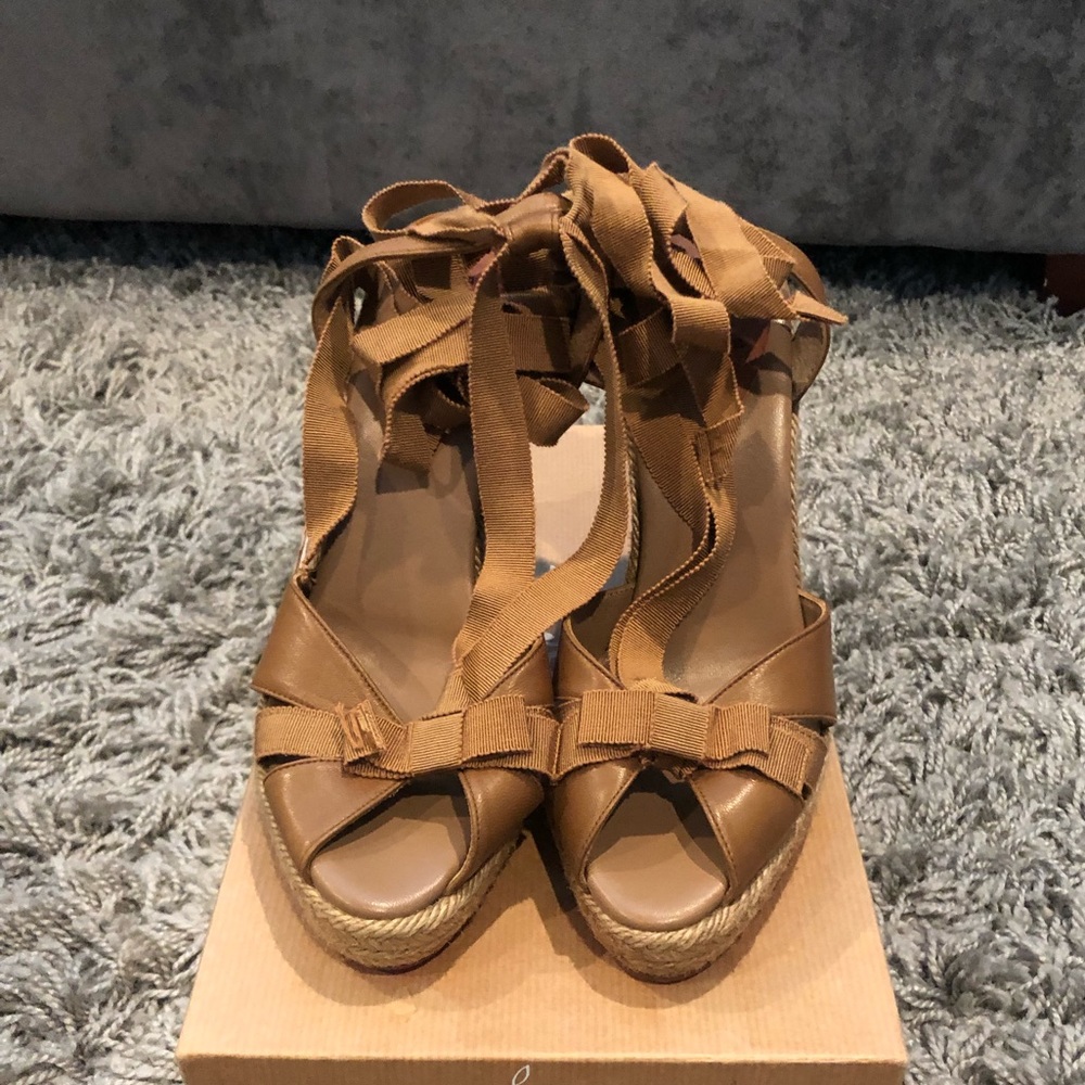 NWT! Christian Louboutin Isa Napa 120mm Size 9
